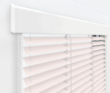 Жалюзи Изолайт 16 мм на пластиковые окна - цвет бледно-розовый