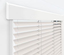 Жалюзи Изолайт 16 мм на пластиковые окна - цвет светло-серый